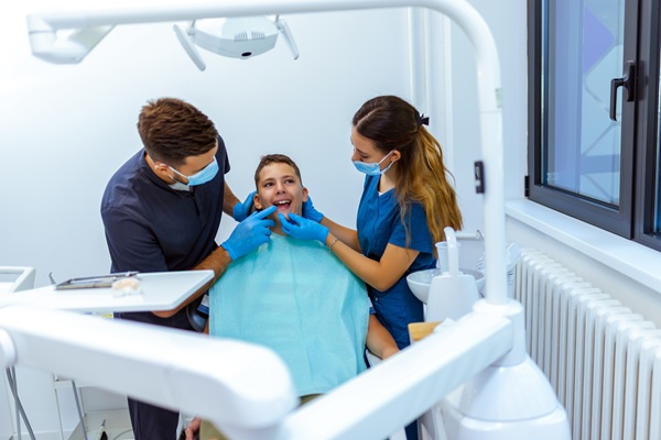 Kid Friendly Dentist Tips: Stress Free Visits And Strong Habits